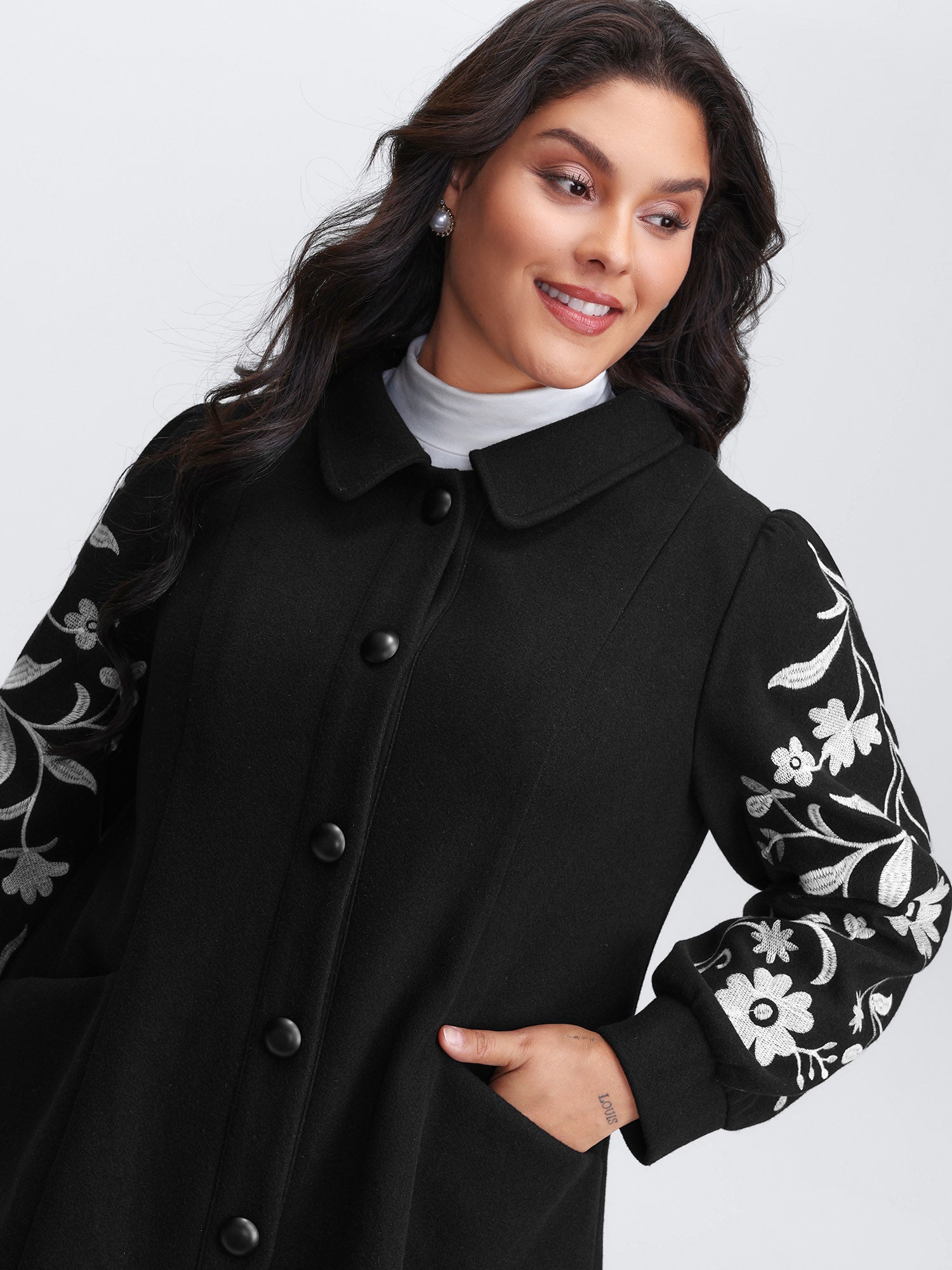 Floral Embroidered Sleeve Slant Pockets Coat