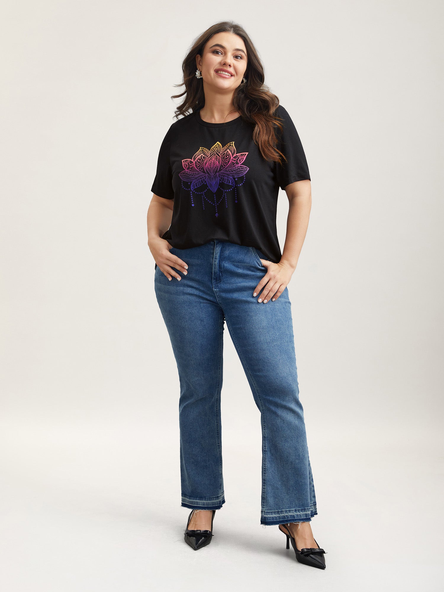 Floral Motif Crew Neck Fitted T-Shirt