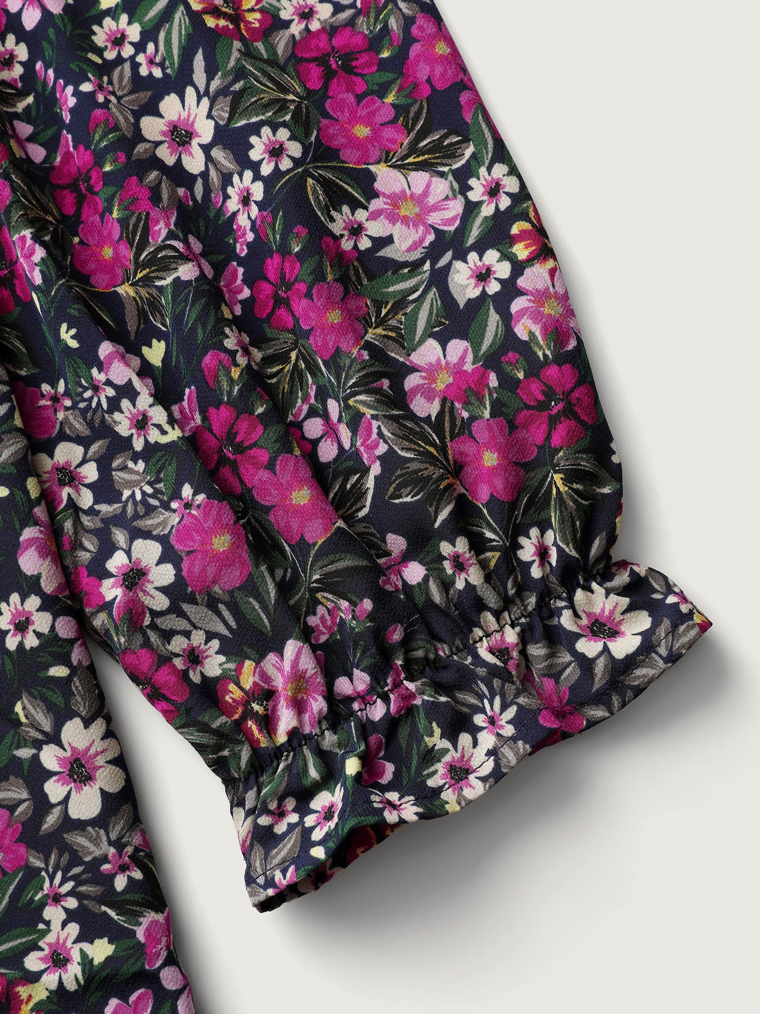 Floral Print Back Bowknot Blouse