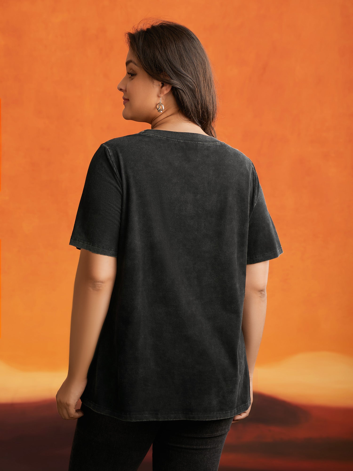 Ghostly Aura Crew Neck T-shirt