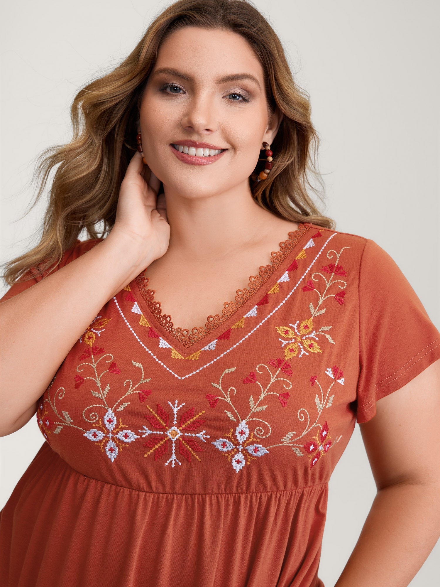 Color Floral Embroidery Lace Knit Top