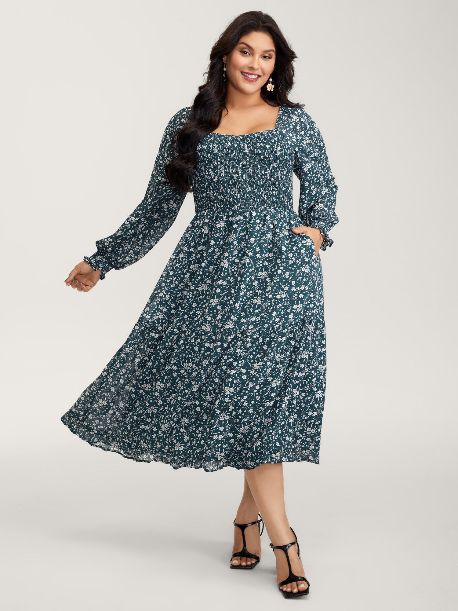 Floral Print Shirred Bodice Maxi Dress