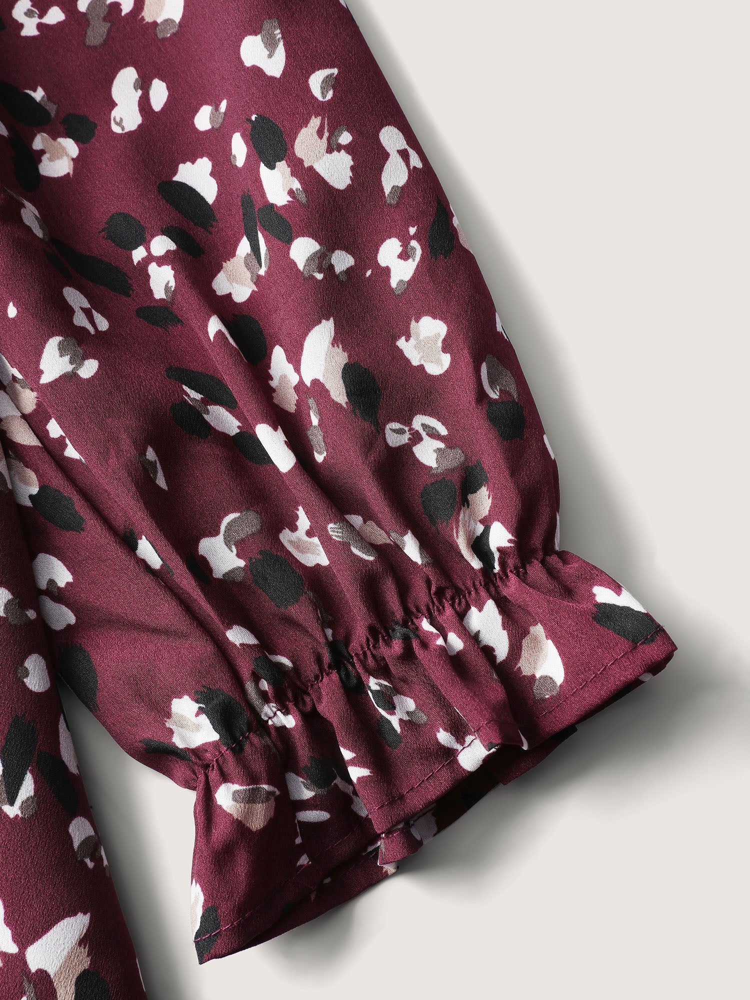 Leopard Print Stretchy Cuff Sleeve Blouse