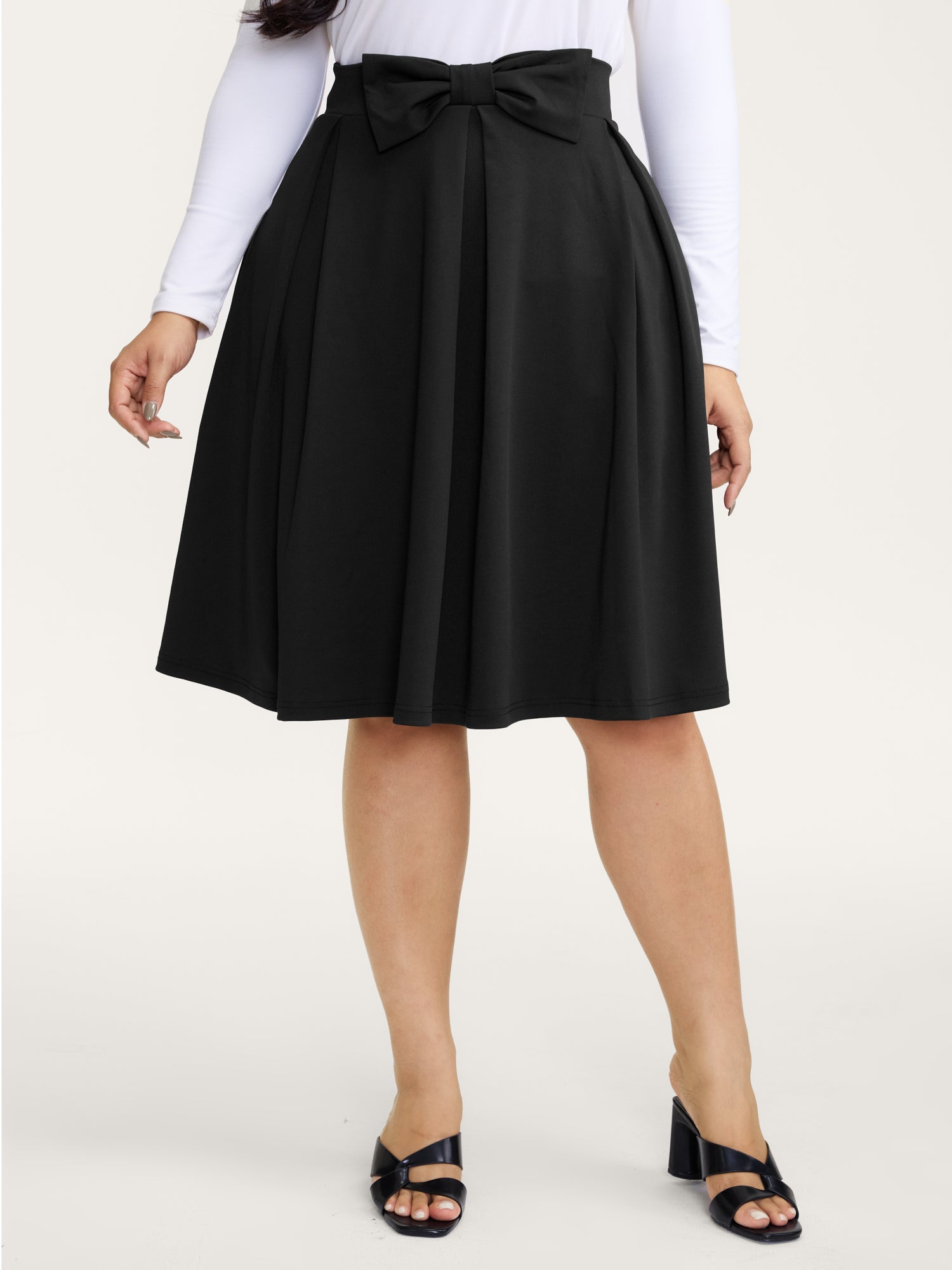 Stretchy Bow Detail Pleated Midi Skirt