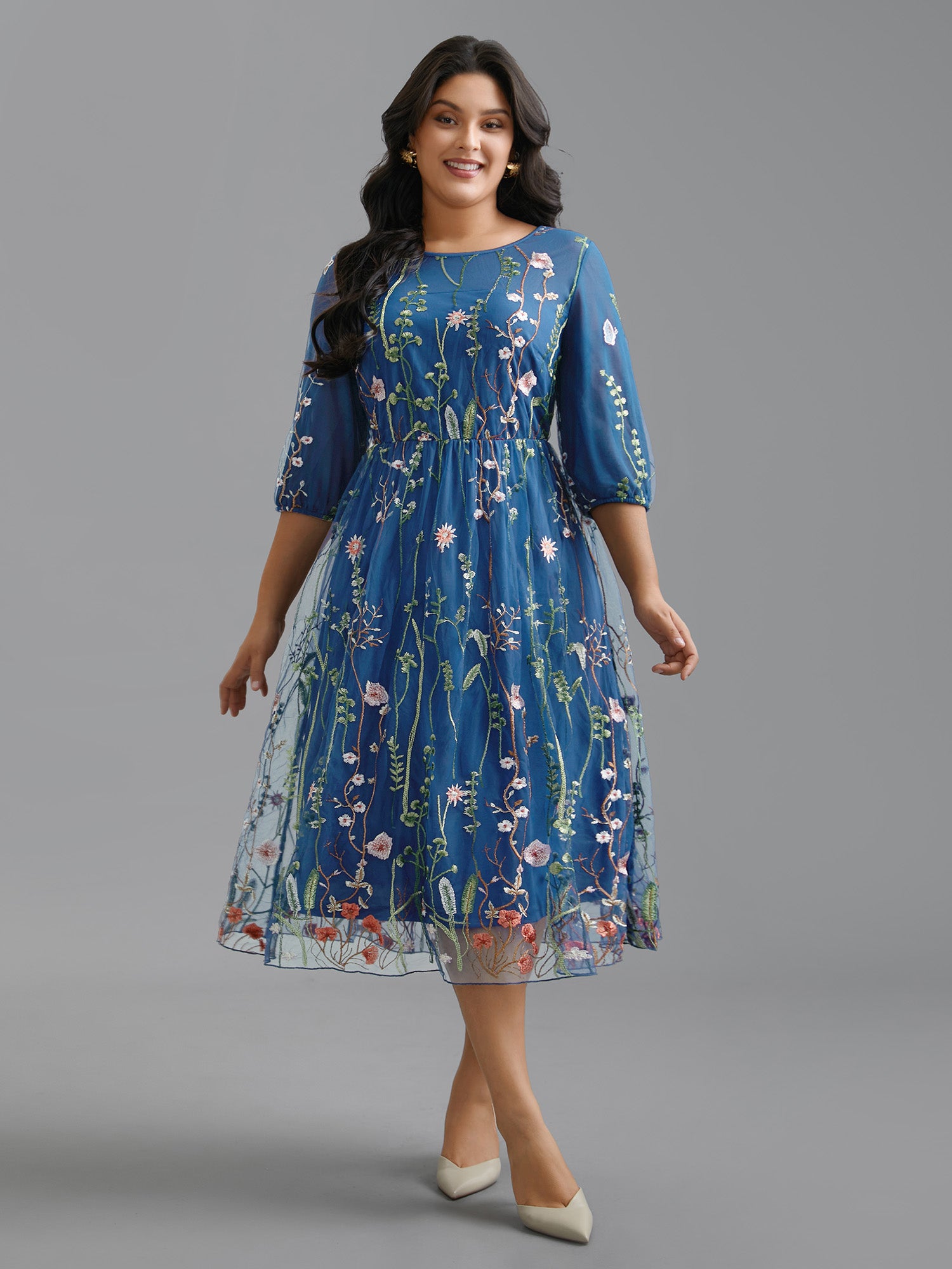Floral Embroidered Elastic Waist Lined Midi Dress