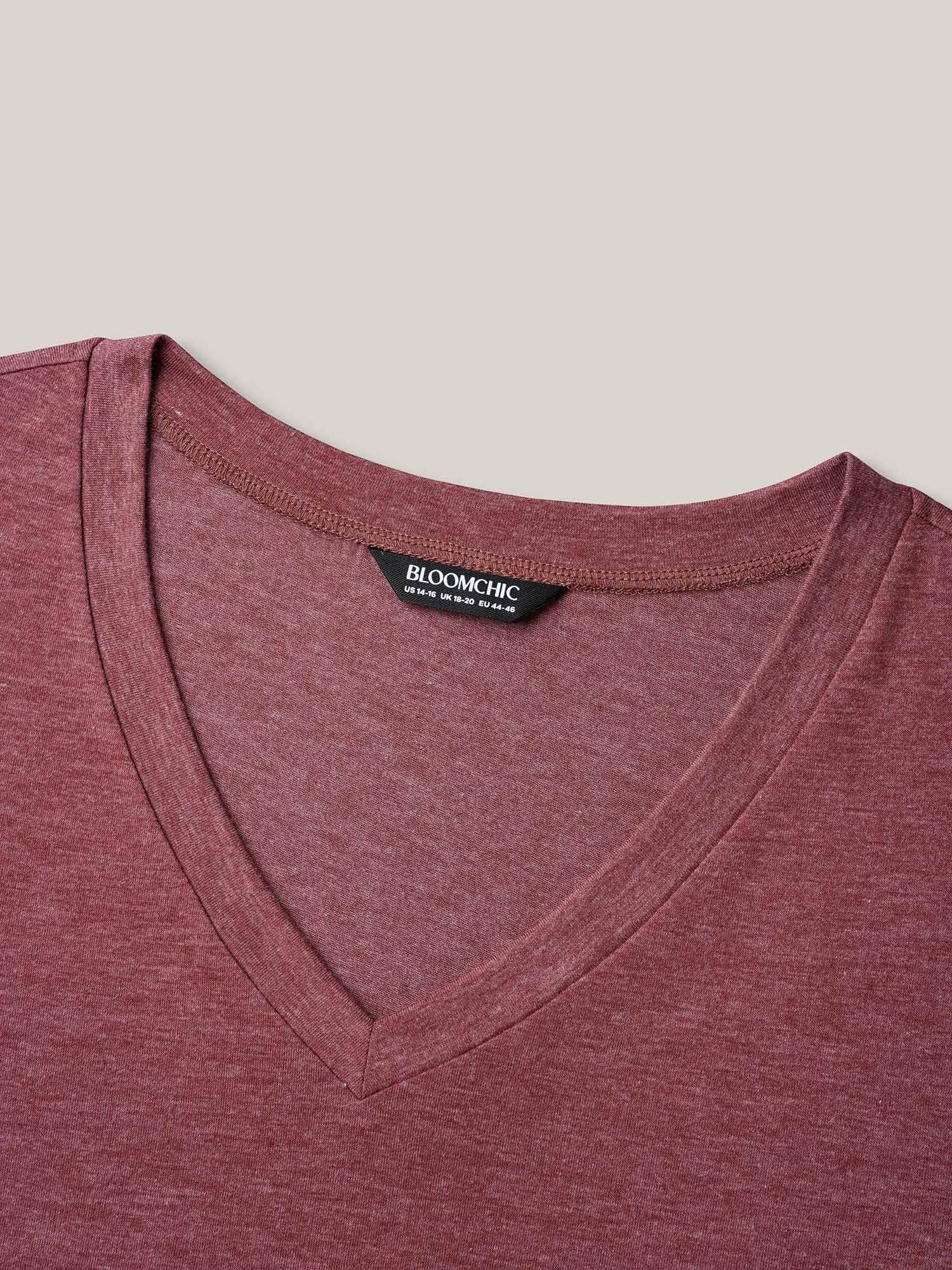 Feather Print V-Neck Fitted T-Shirt