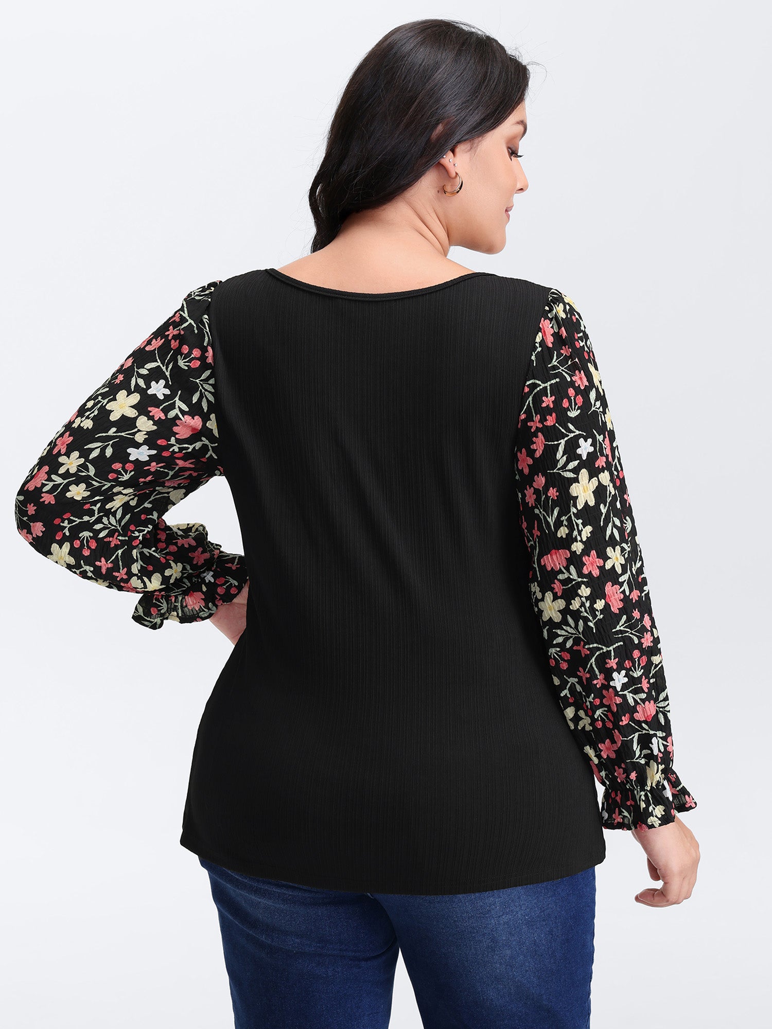 Textured Spliced Floral Sleeves Top